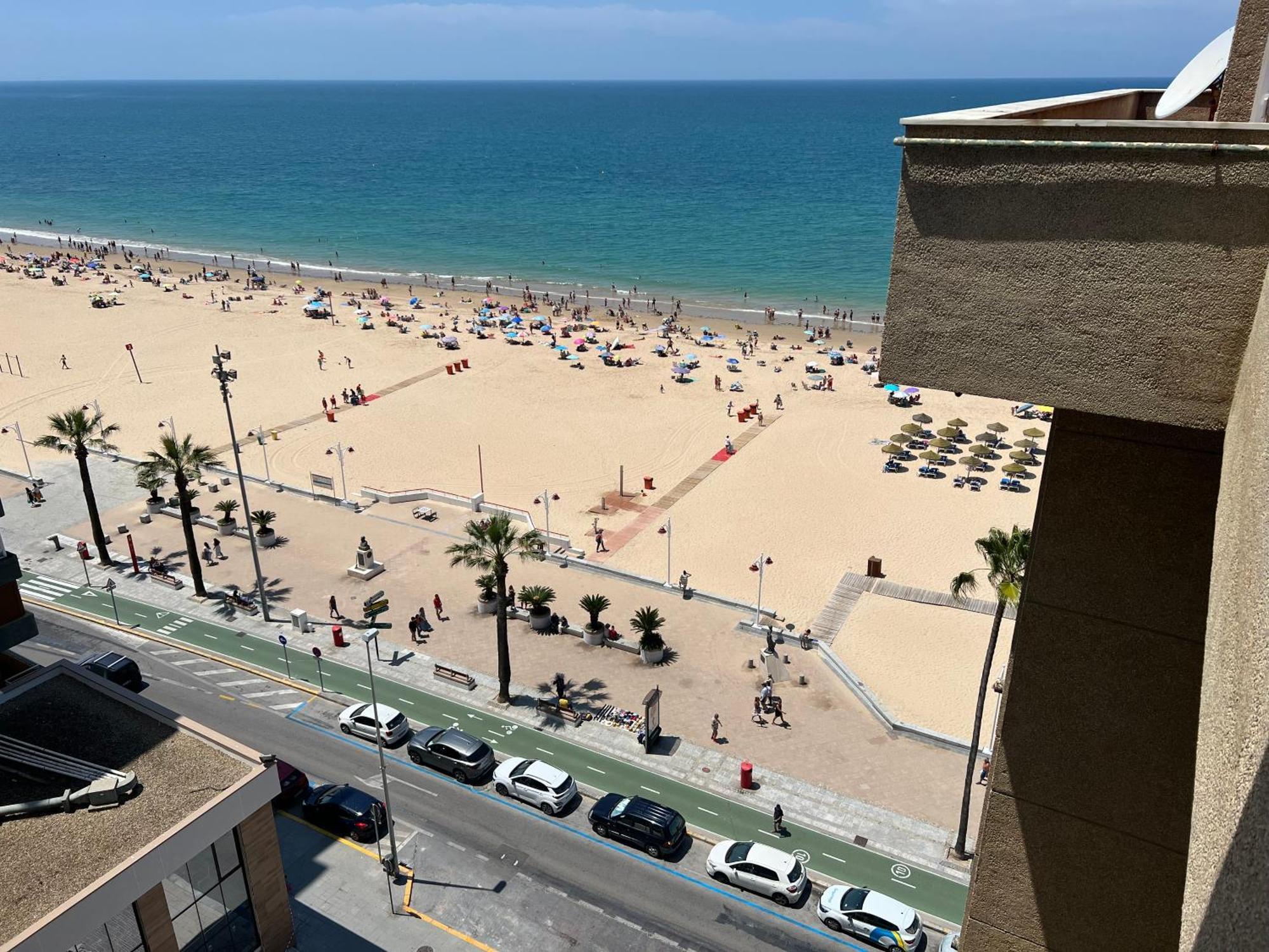 Atico Primera Linea De Playa. 加的斯 外观 照片